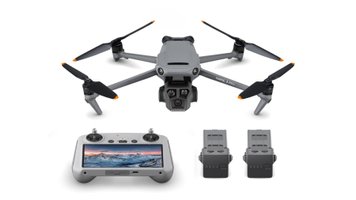 Квадрокоптер DJI Mavic 3 Pro Fly More Combo (DJI RC) фото